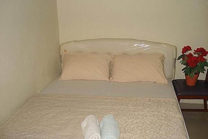 Room 8 of 15