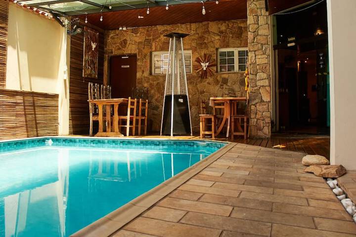 Pool 29 of 61