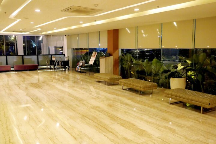 Hotel Interior 4 of 29
