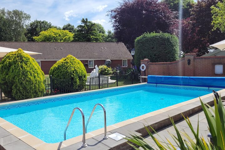 Pool 35 of 49