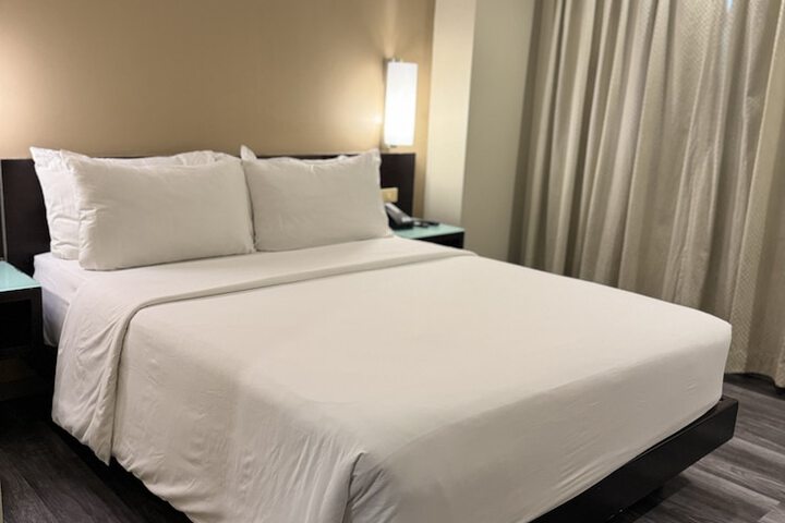 Room 20 of 65