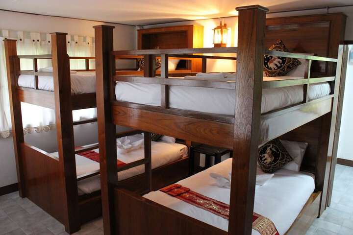 Room 14 of 27