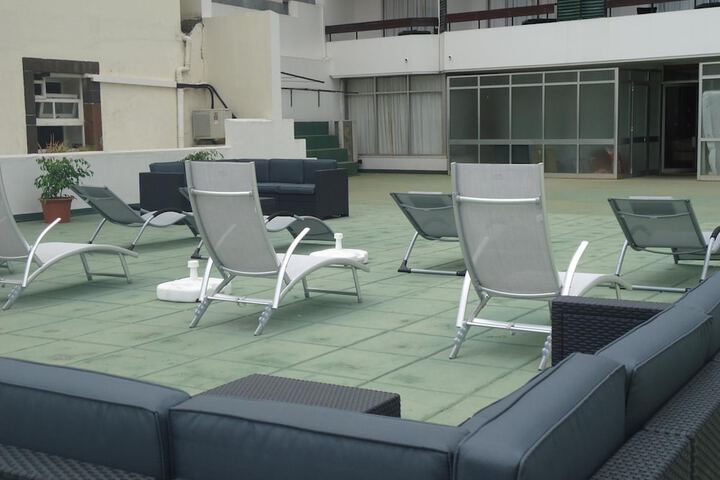 Pool Hotel