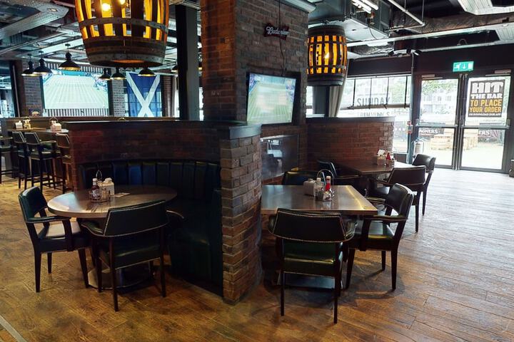 Dining Photos