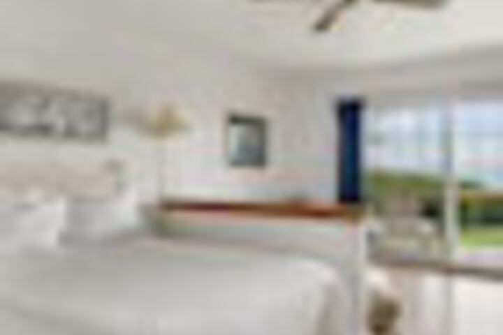 Room 215 of 663