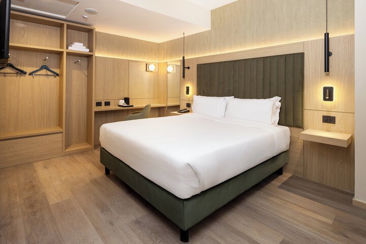 Room 35 of 101