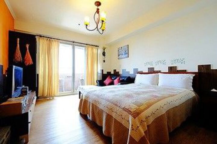 Room 15 of 26