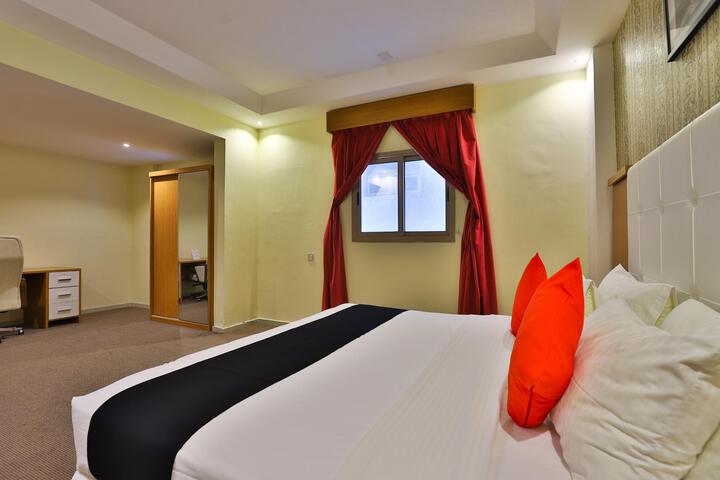Room 9 of 22