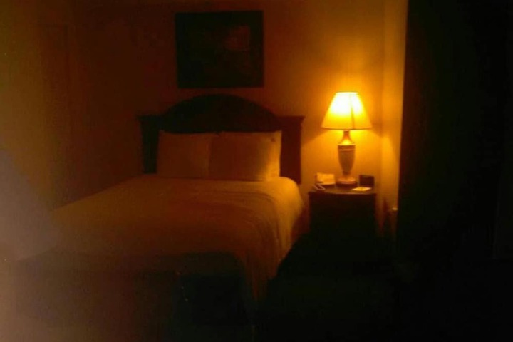 Room 19 of 34