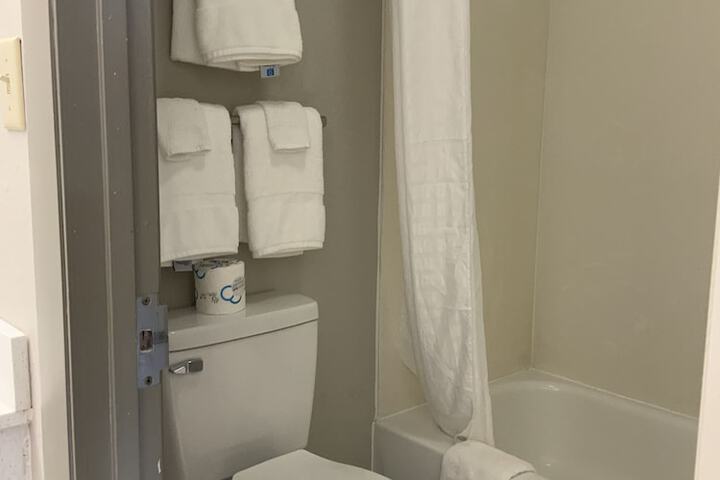Room 12 of 29