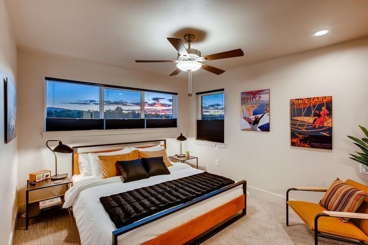 Room 6 of 56