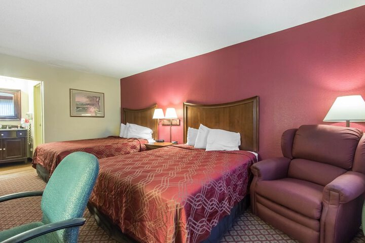 Room 6 of 39