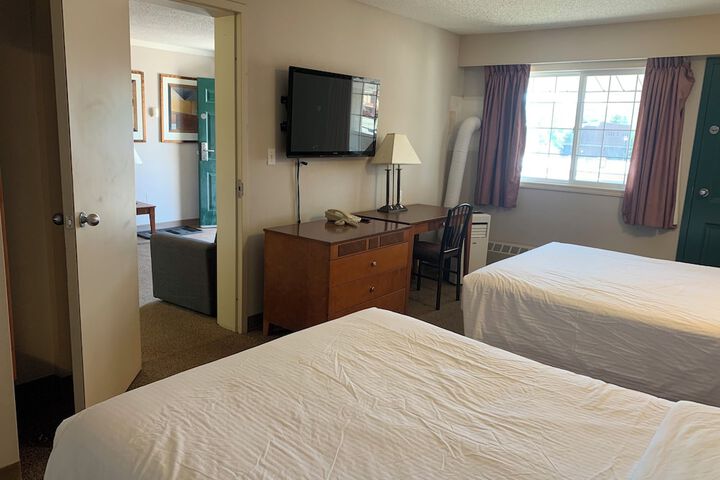 Room 9 of 50