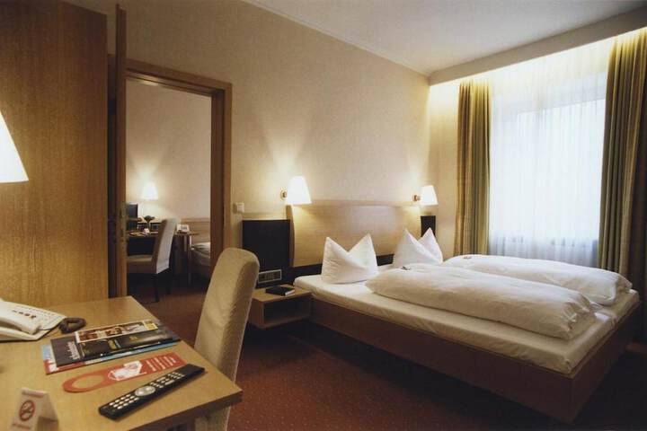Room 45 of 73