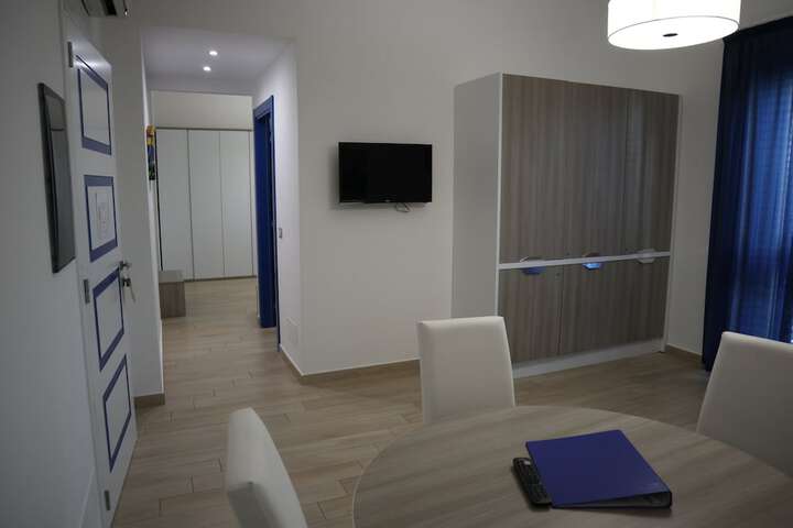 Room 15 of 54