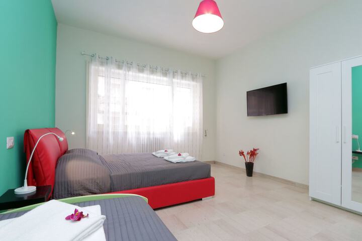Room 17 of 30