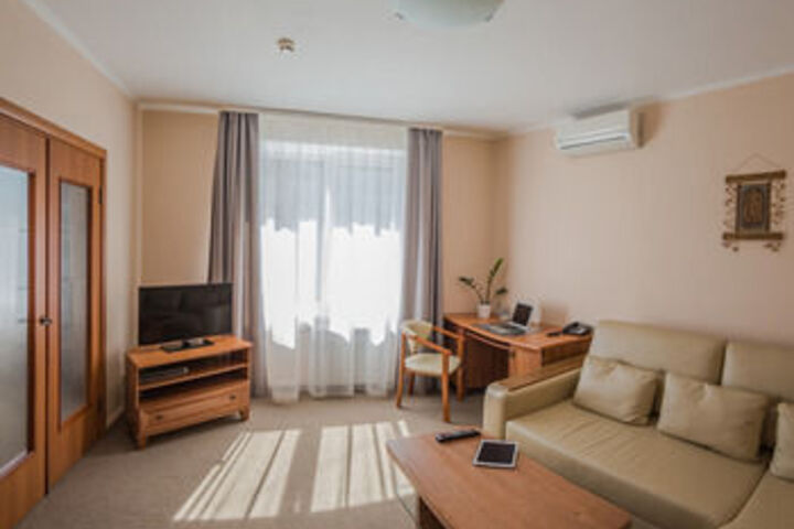 Room 40 of 44