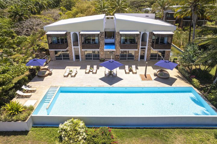 Pool 124 of 181