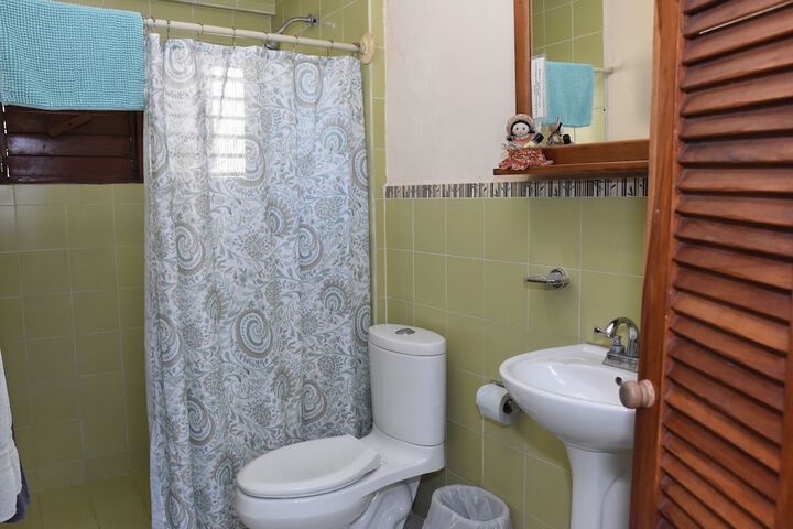 Room 15 of 32