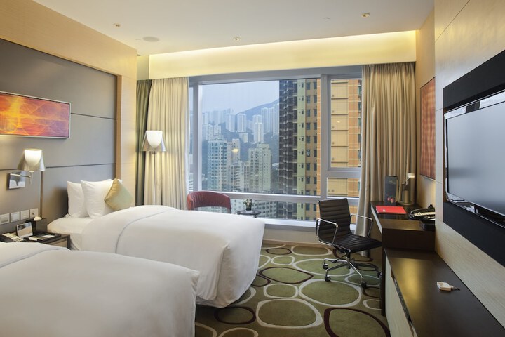 Room 17 of 65