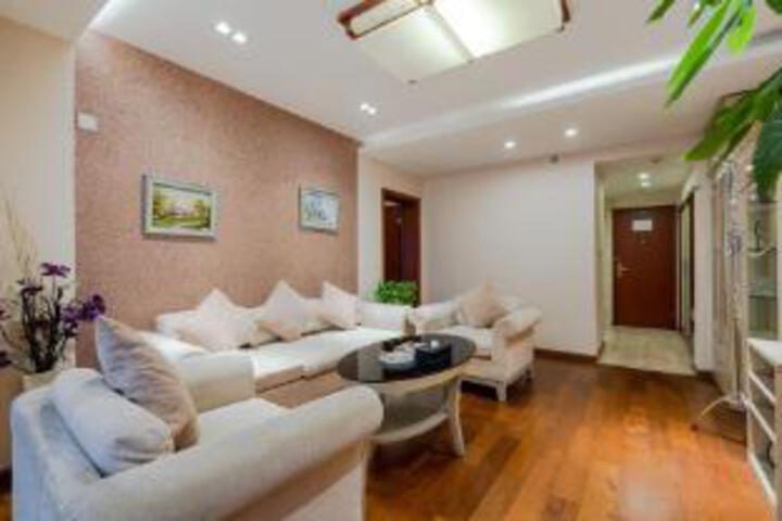 Room 14 of 15