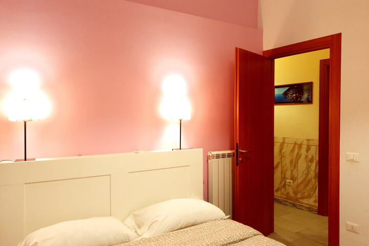 Room 21 of 46
