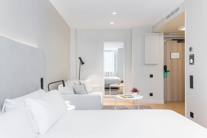Room 56 of 109