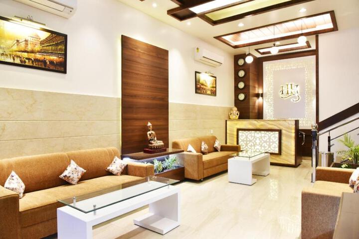 HOTEL HOLLYWOOD HEIGHTS