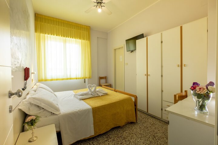 Room 26 of 41