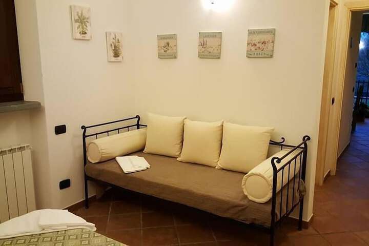 Room 45 of 161