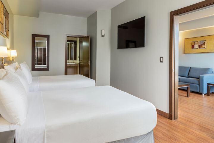 Room 9 of 49