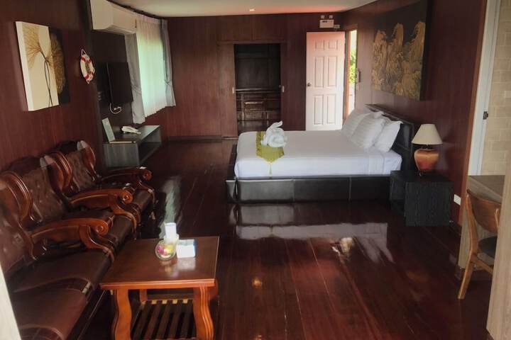 Room 4 of 59