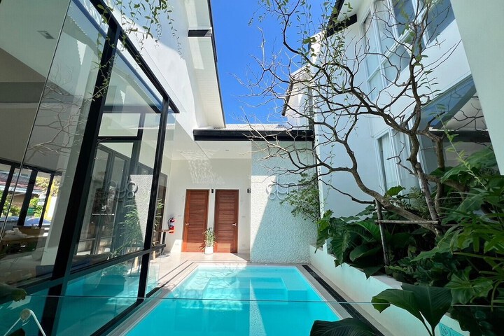 Pool 85 of 126