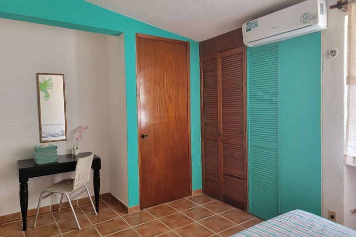 Room 7 of 17