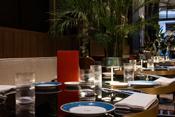 Dining 96 of 131