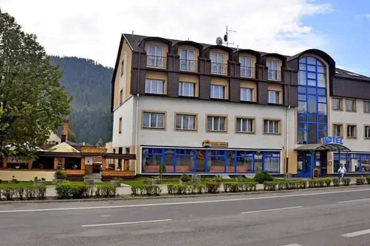 HOTEL SMREK
