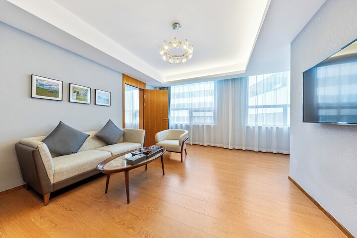Room 27 of 53