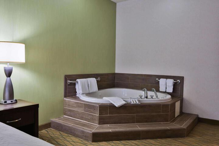 1 King Mobility Accessible with Bathtub (10 of 31)
