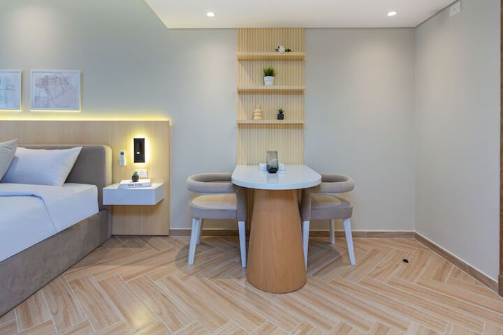Room 47 of 86