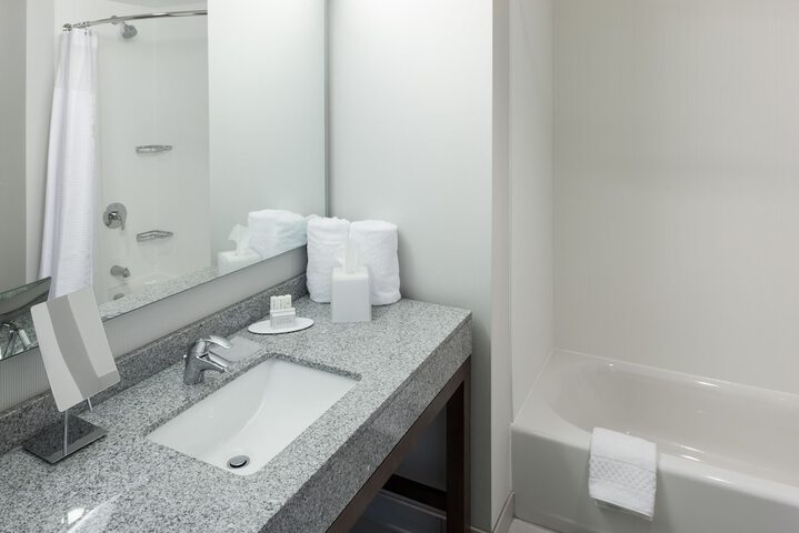 Bathroom sink