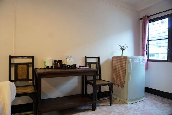 Room 14 of 30