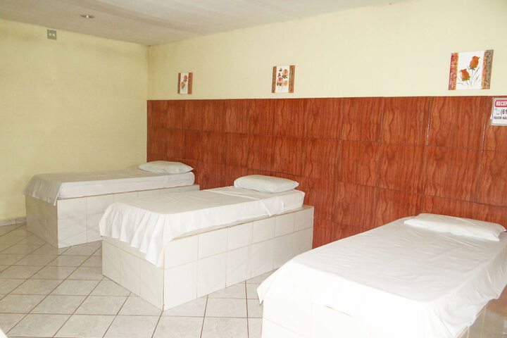 Room 12 of 35