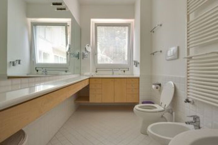 Room 3 of 17