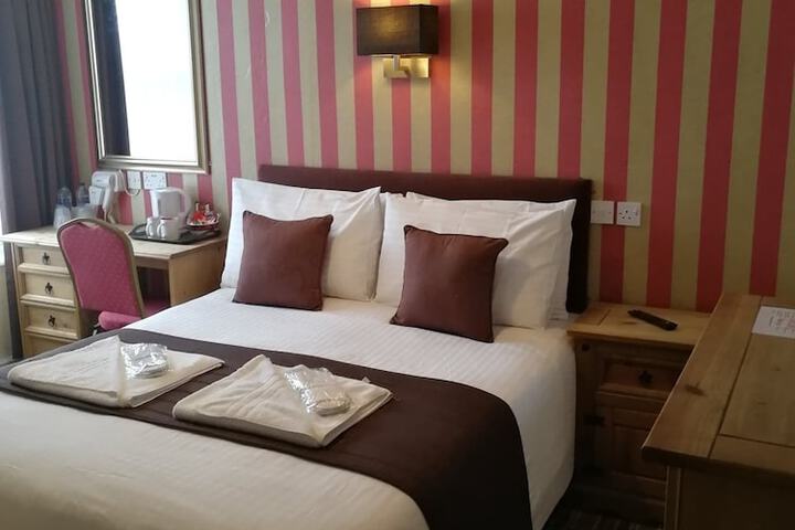 Room 18 of 45