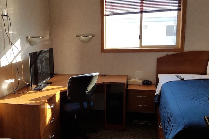 Room 6 of 23