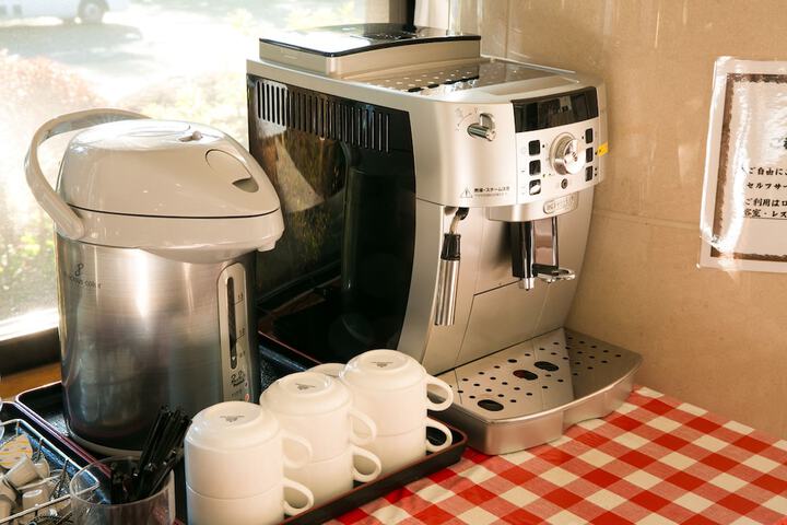 Breakfast/Coffee Service 21 of 34