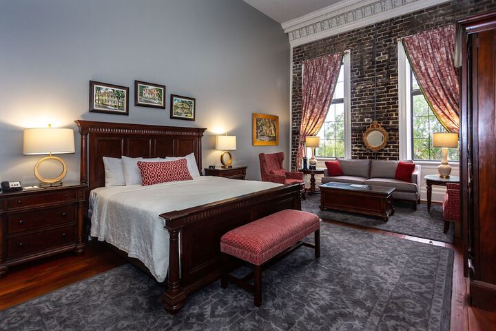 Room 22 of 65