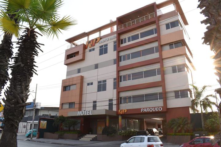 Hotel 12 of 12