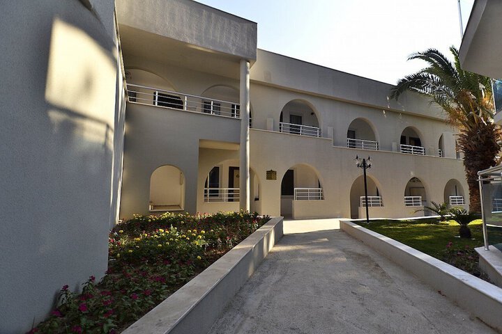 Hotel 68 of 83