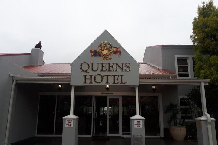 Queens Casino and Hotel